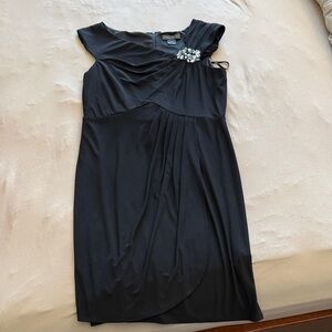 Jessica Howard Black One-Shoulder Cocktail Dress with Jeweled Accent